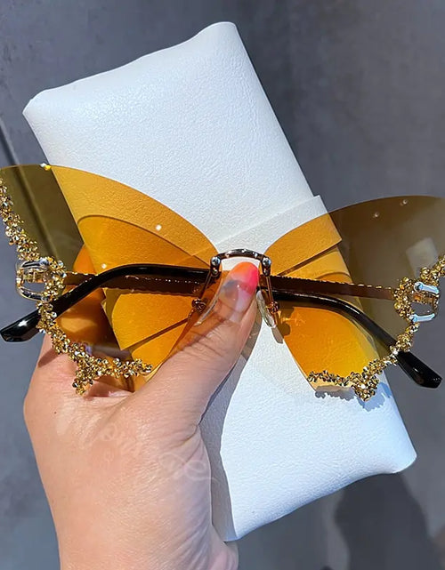 Load image into Gallery viewer, Diamond Butterfly Sunglasses
